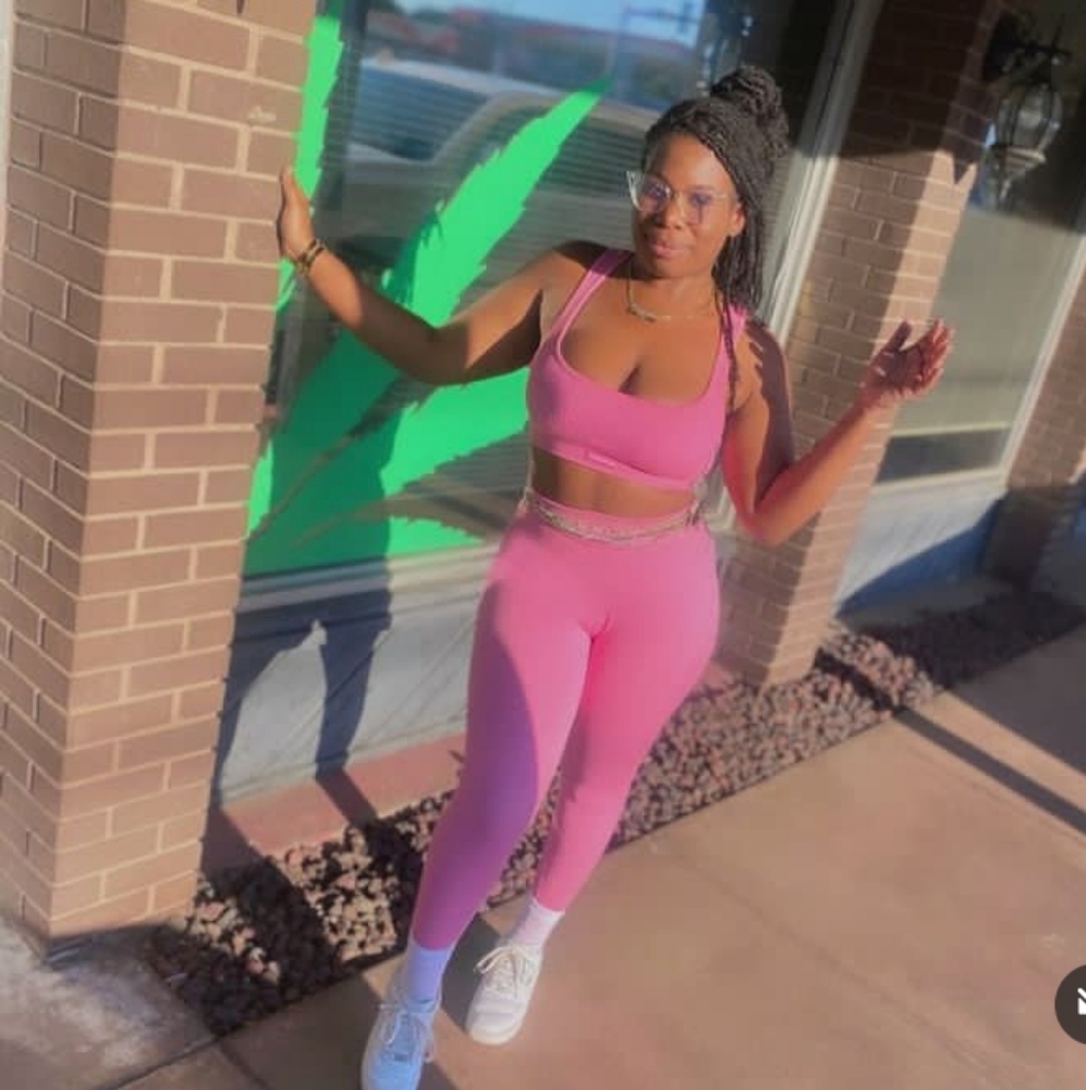 Pink sports bra and leggings set (Fashion Nova)
